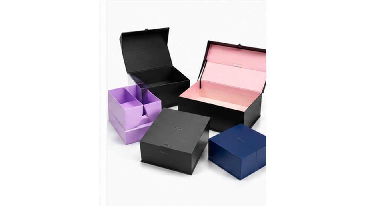 Collapsible Rigid Magnetic Boxes